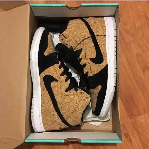 nike sb dunks cork